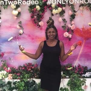 Meet your Posher, Charquel